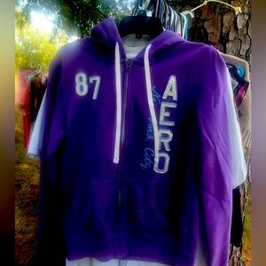 Women’s medium purple Aeropostale full length zip hoodie